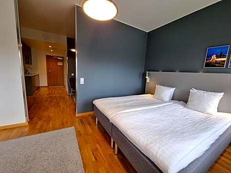 Studio King with Kitchenette