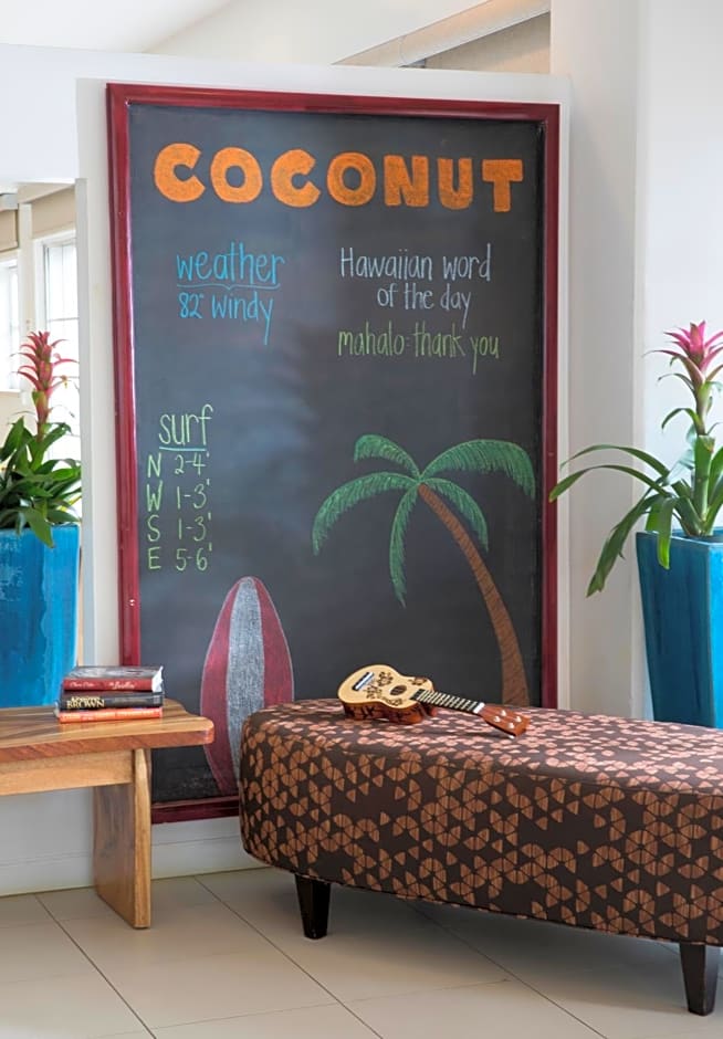 Coconut Waikiki Hotel
