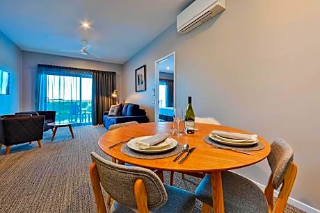 Suite with Lake View