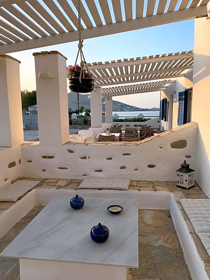 Naoussa Hotel Paros by Booking Kottas
