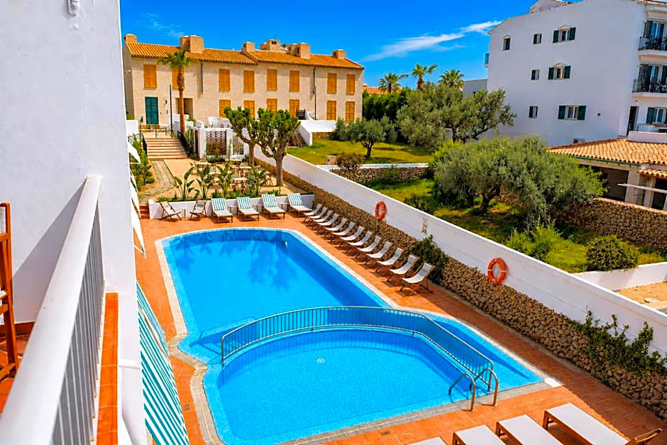 Hotel S'Algaret