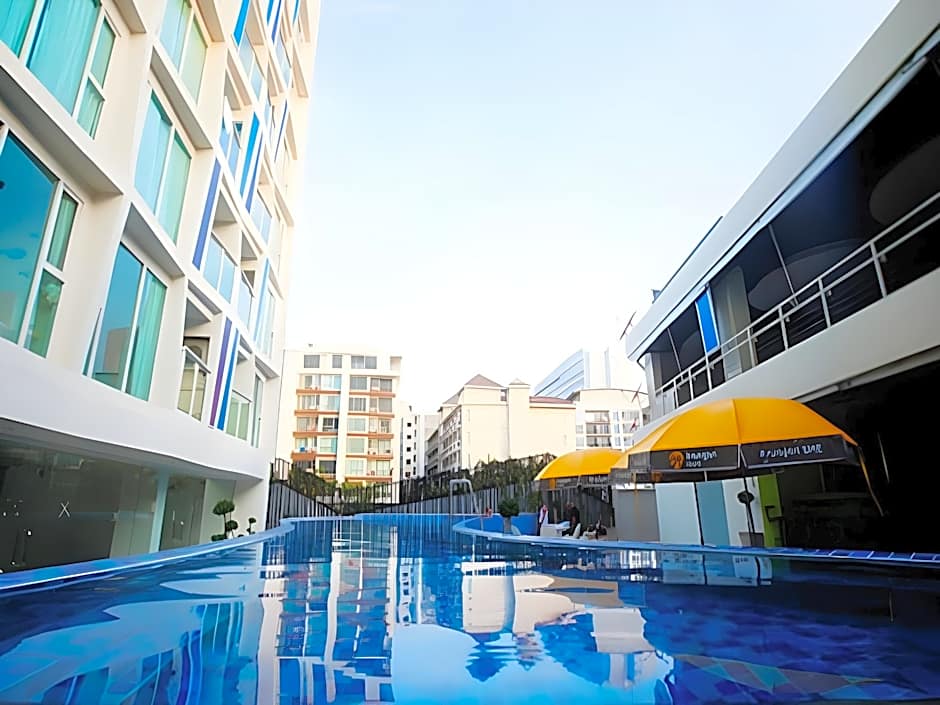 R-Con Blue Ocean Hotel