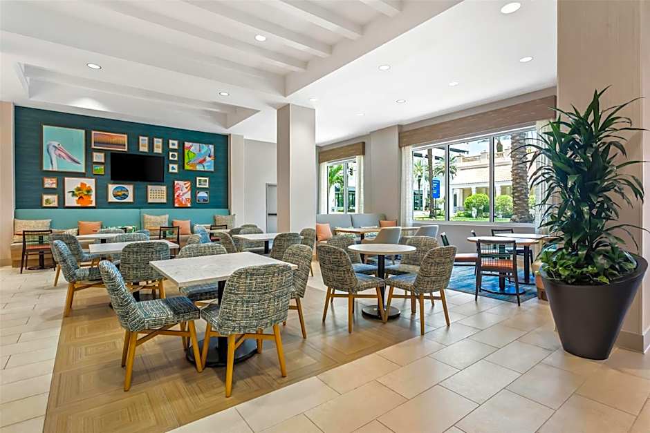 Hampton Inn By Hilton & Suites St. Petersburg/Downtown