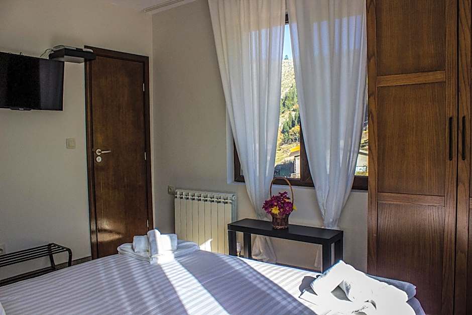 Trigrad Hotel