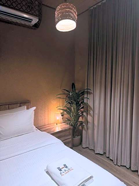 Foto 1 dari 3 — Deluxe