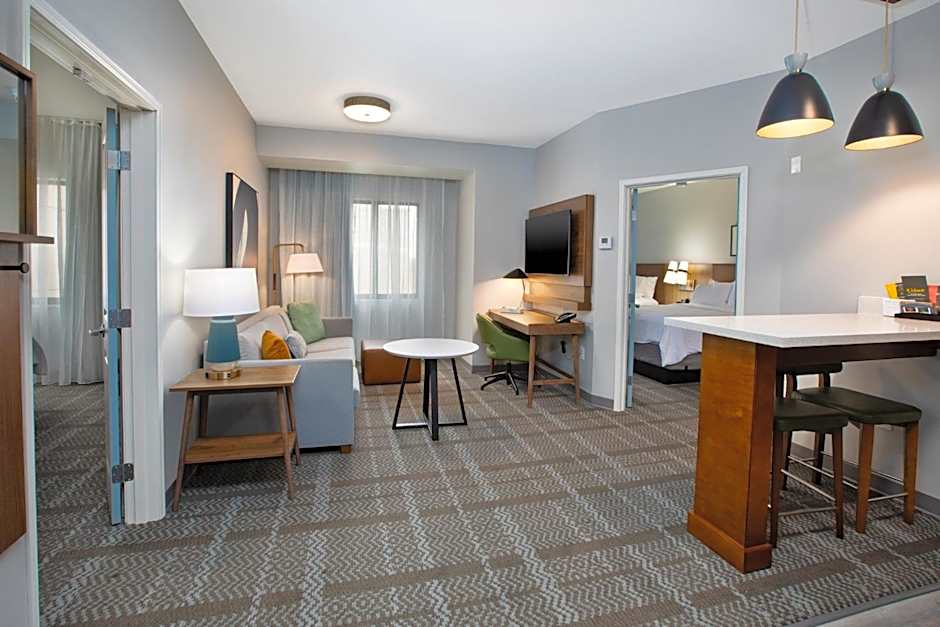 Staybridge Suites Ames By IHG