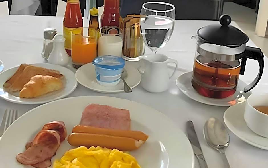 La Vie En Rose Hotel