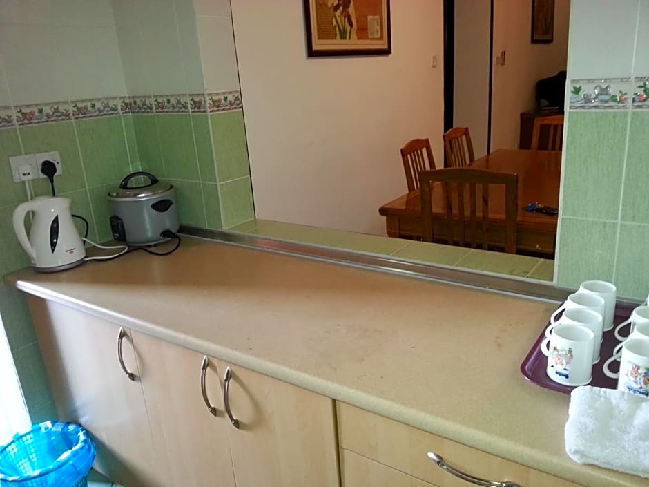 Dorcas Service Apartment - Marina Court