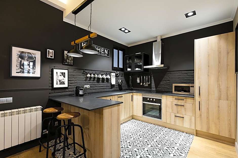 Sagrada266 by chicStays