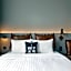 Moxy Duesseldorf City