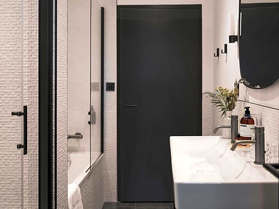 Maisons du Monde Hotel & Suites - Marseille Vieux Port