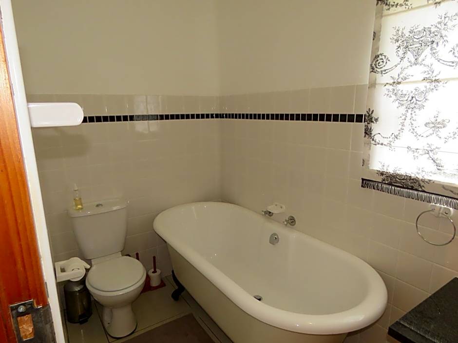 Mentors Country Estate