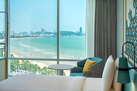 2 Single Premium Pattaya Beachview Bay Tower