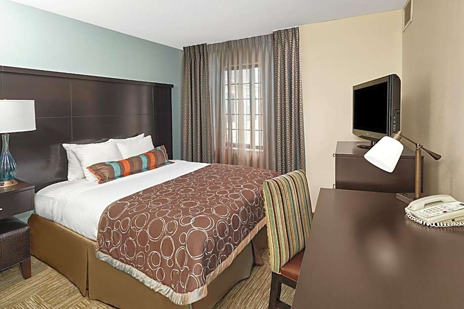 Staybridge Suites Lincolnshire By IHG