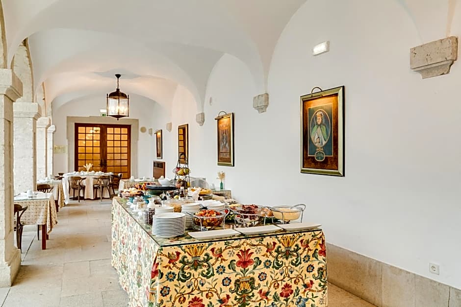 Pousada Castelo de Palmela - Historic Hotel