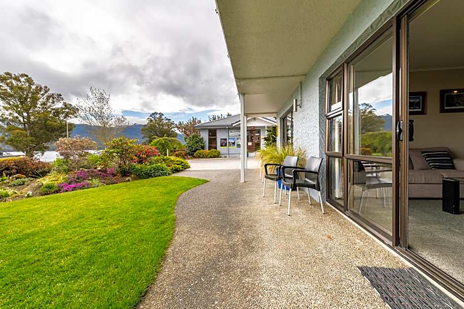 Lakeside Motel & Apartments