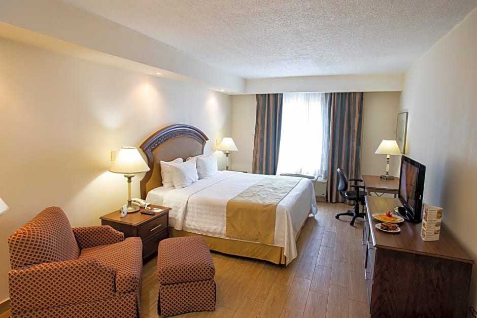 Best Western Plus Monterrey Colon