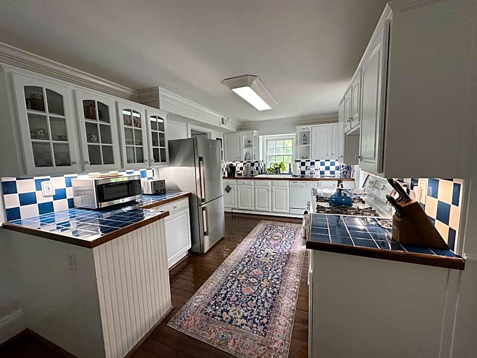 Goodstone Inn & Restaurant