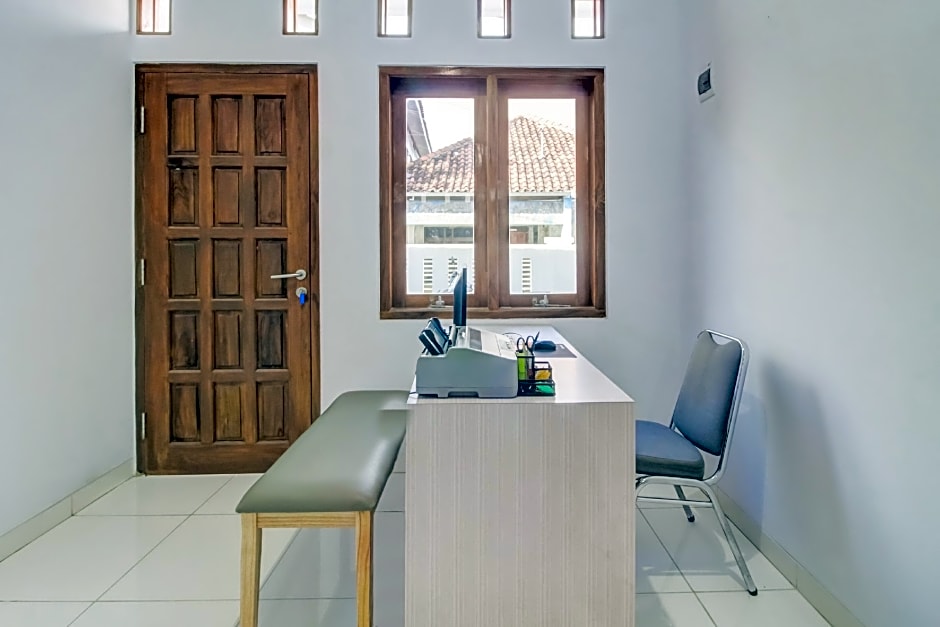 OYO 91243 Bina Syariah Guest House