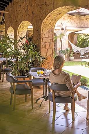 Las Lomas Casa Hotel