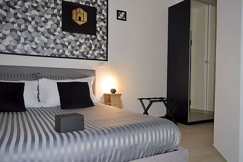 Geometric Art Home