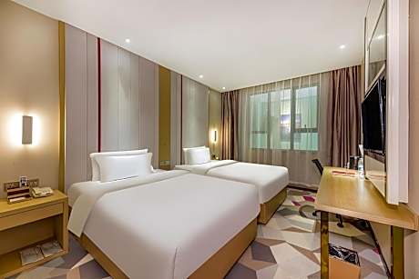 Twin Deluxe Room