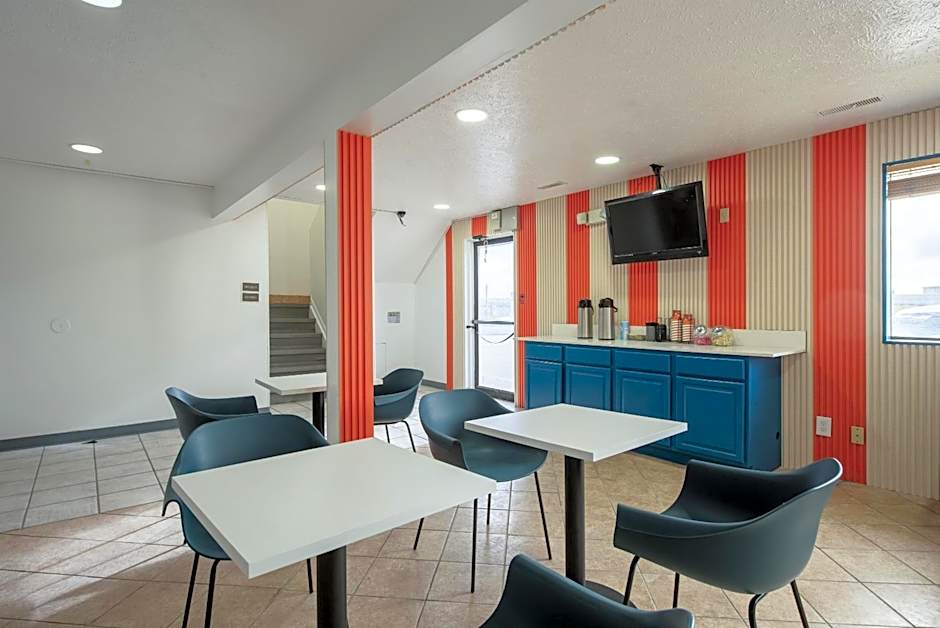 Motel 6 Limon, CO I 70