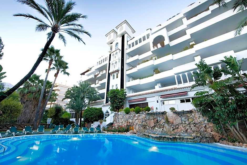 Aparthotel Monarque Sult