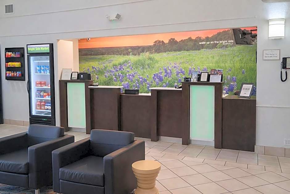 La Quinta Inn & Suites by Wyndham Kerrville