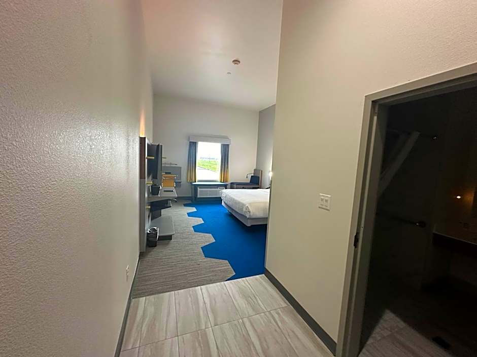 Microtel Inn & Suites by Wyndham Amarillo West