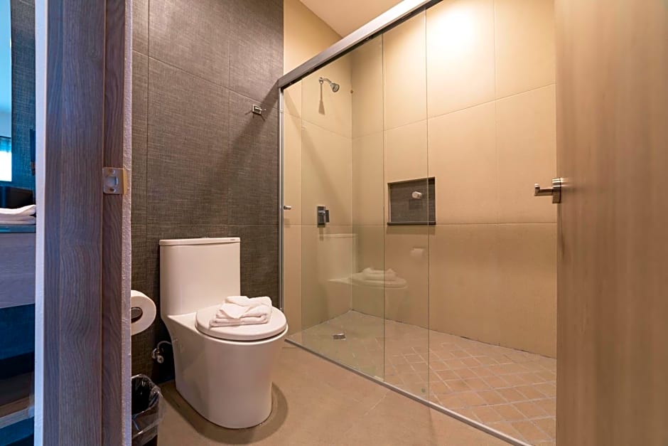 TH HOTEL & VIVIENDA