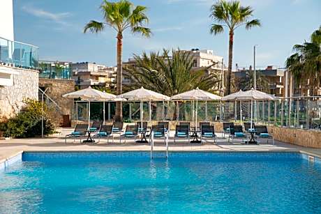 Porto Drach Aparthotel & Suites