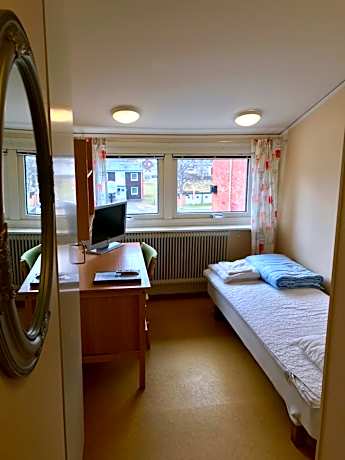 Economy Single Room With Shared Shower