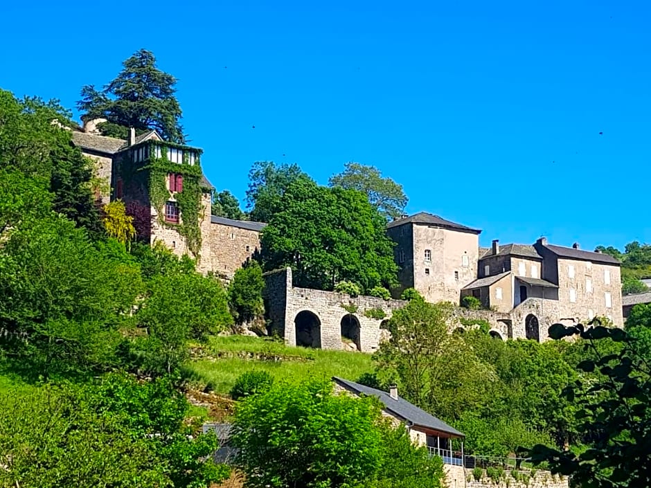 Maison d'Hôtes "La Pierre Pointue"