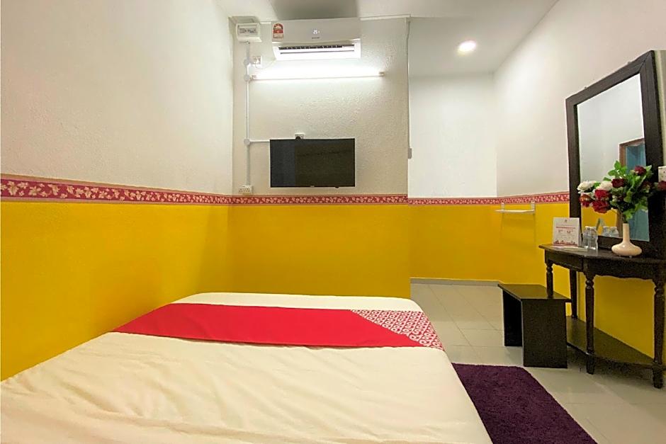 OYO 90176 D'cruz Sunrise Villa