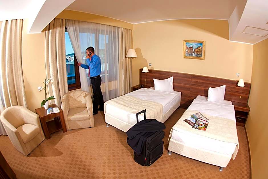 Grand Hotel