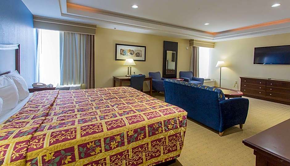Studio and Suites 4 Less Western Branch