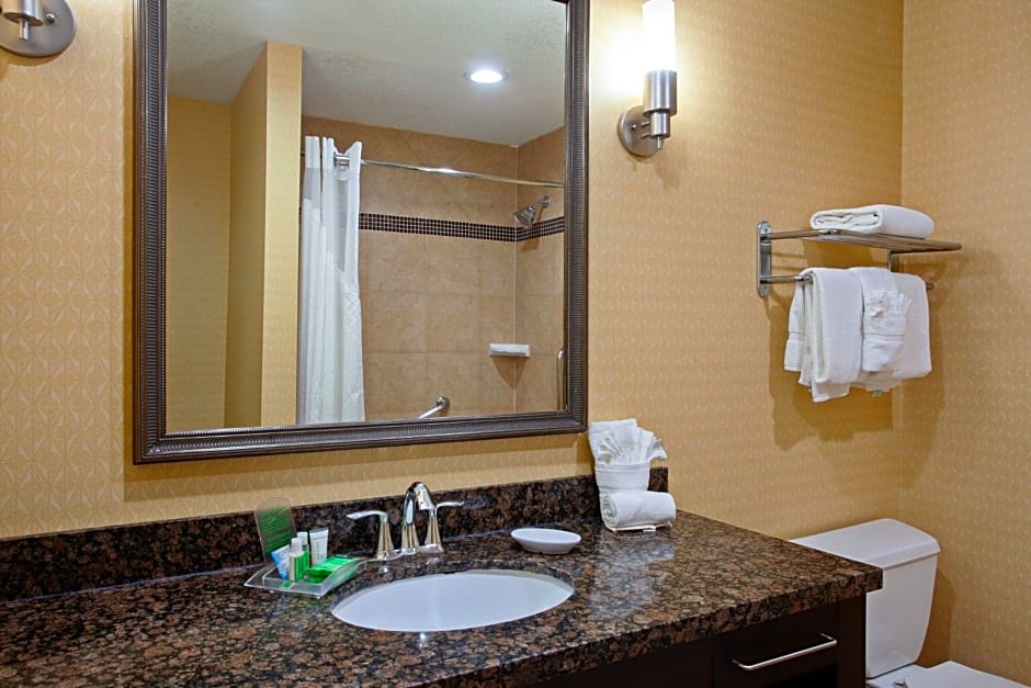 Holiday Inn & Suites San Mateo - SFO By IHG