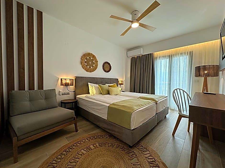 COOEE Kyknos Beach Hotel & Bungalows