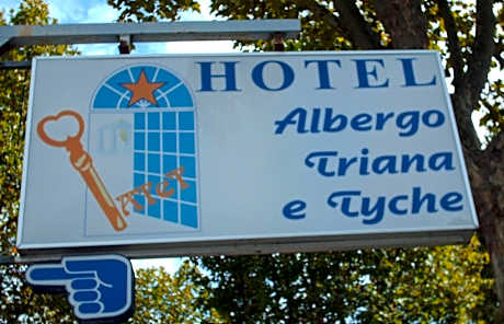 Hotel Triana e Tyche