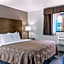 Quality Inn & Suites Downtown