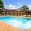 Baymont Inn and Suites by Wyndham Farmington, MO