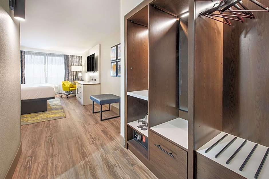 DoubleTree by Hilton Monroe Township Cranbury