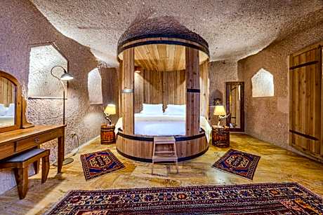 King Suite with Spa Bath
