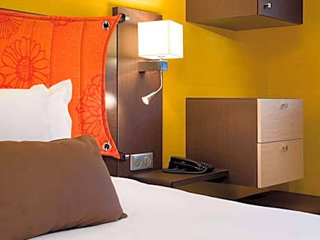 Classic Room with twin beds