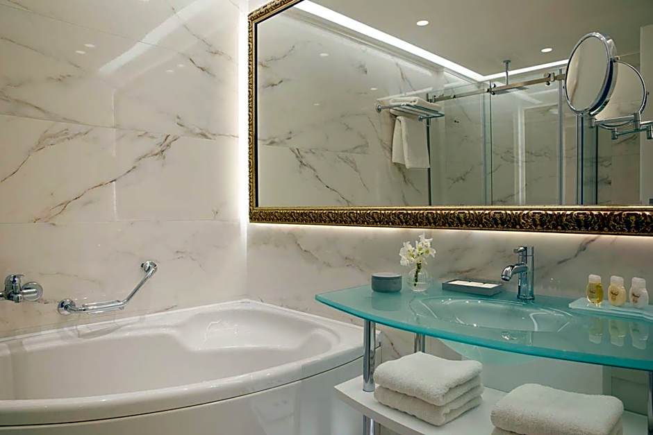 Anthemus Sea Beach Hotel and Spa