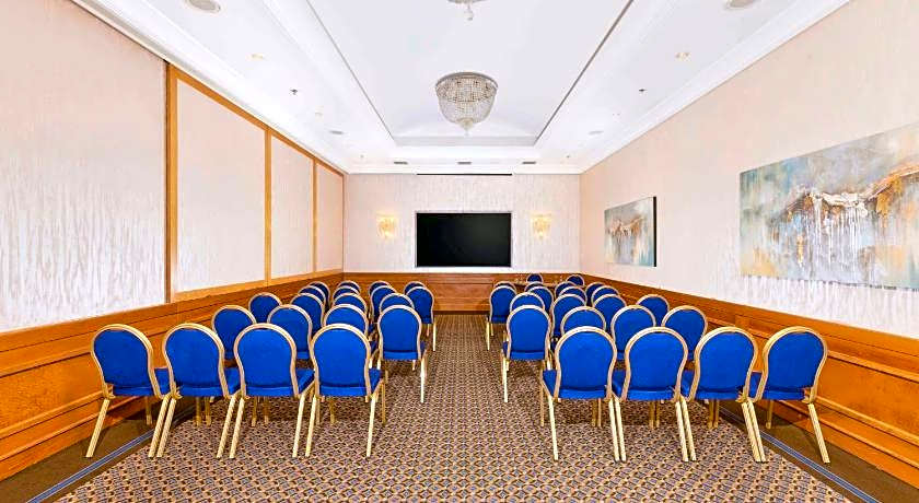 Gefinor Rotana  Beirut