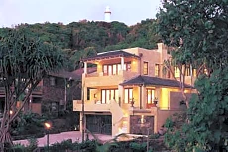 Victoria's At Wategos