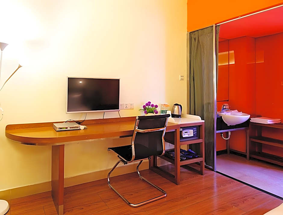 Yanjiang East Garden Inn