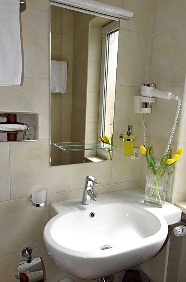 Ambassador Parkhotel